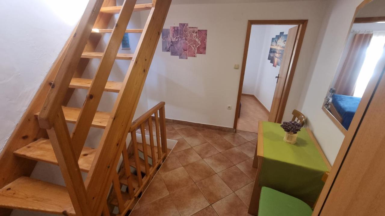 Apartment Igor With Balcony And Sea View Baška Exterior foto