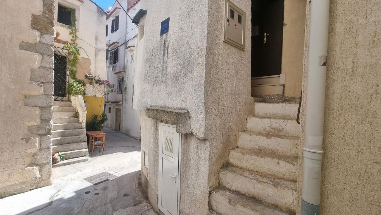 Apartment Igor With Balcony And Sea View Baška Exterior foto